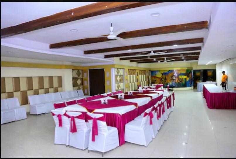 Hotel Ng Paradise Jagādhri Exterior foto