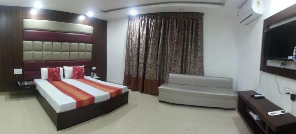 Hotel Ng Paradise Jagādhri Exterior foto